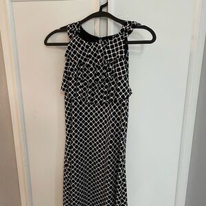 Enfous Studio Wonen’s Casual Dress. Color Black & White / Size 8 / Length: Midi